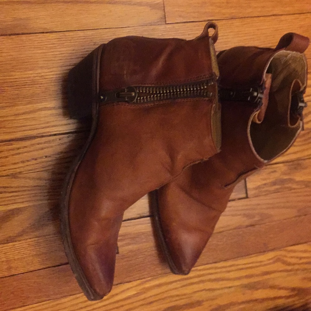 Frye bootie